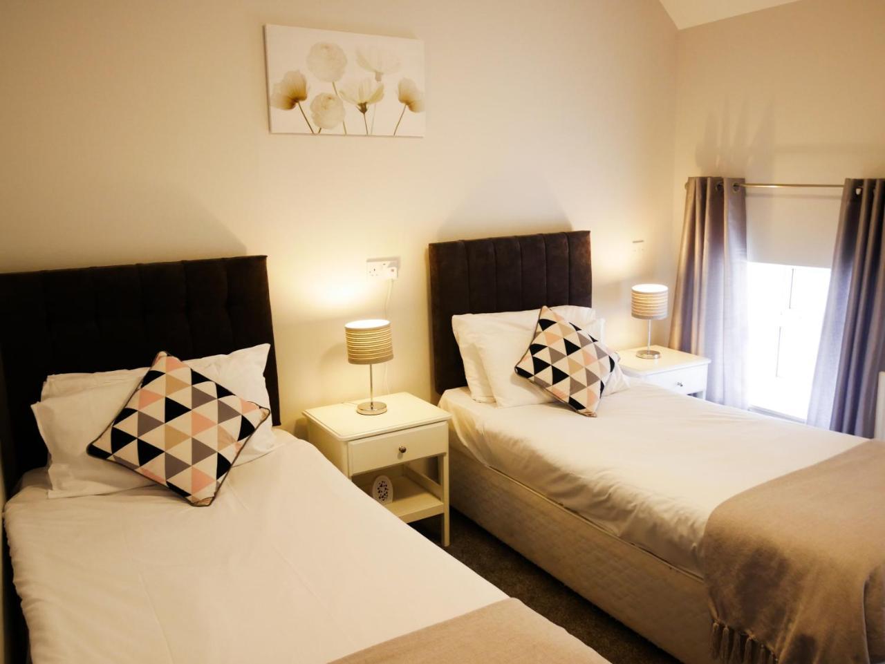 Townhouse Tullamore Hotel Exterior photo